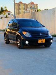 Toyota IST 2003 Black for sale