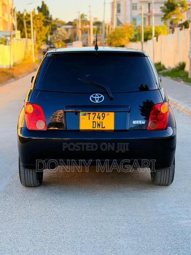 Toyota IST 2003 Black
