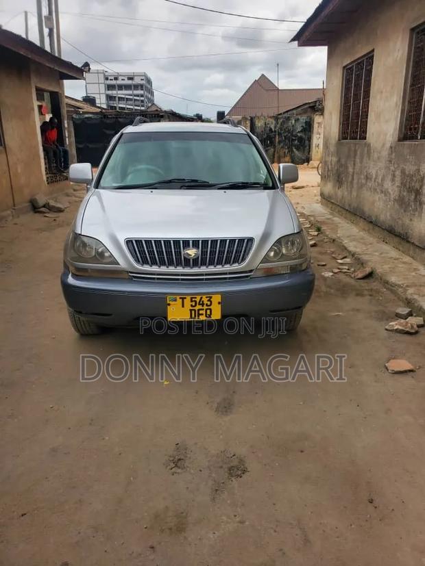 Toyota Harrier 2002 Silver