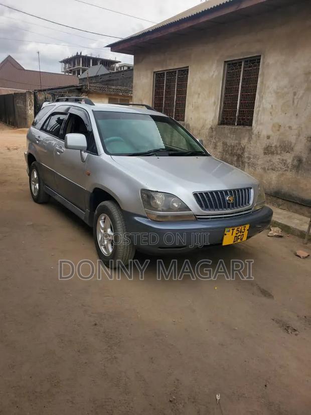 Toyota Harrier 2002 Silver