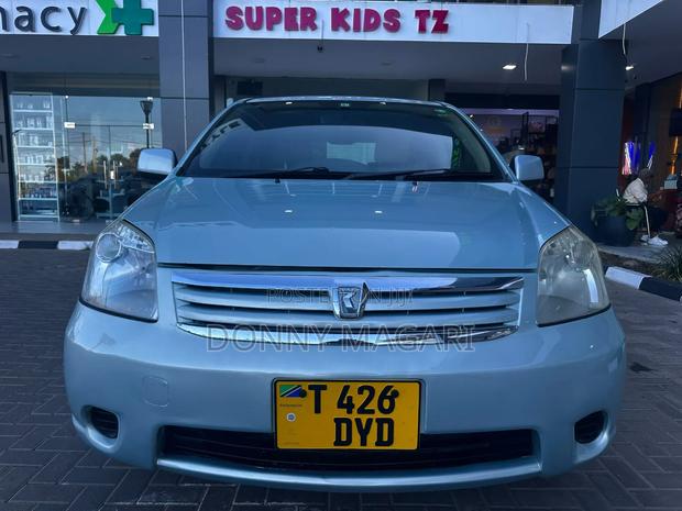 Toyota Raum 2006 Blue
