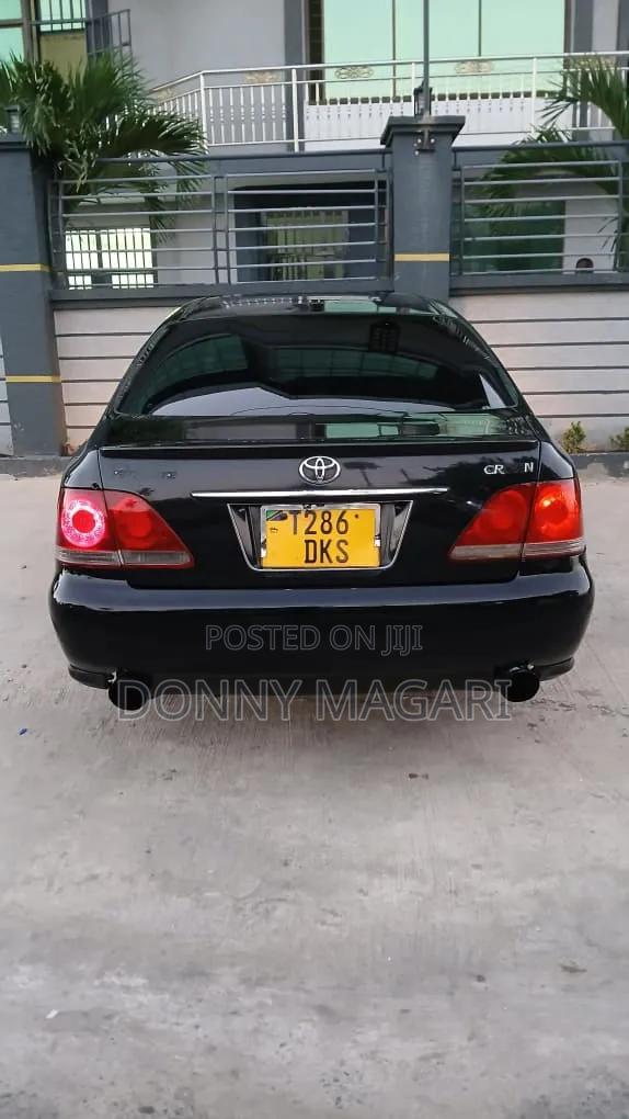 Toyota Crown 2006 Black