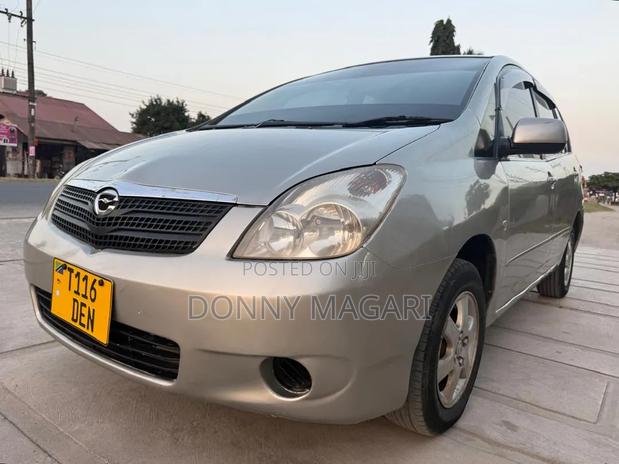 Toyota Corolla Spacio 2005 Silver