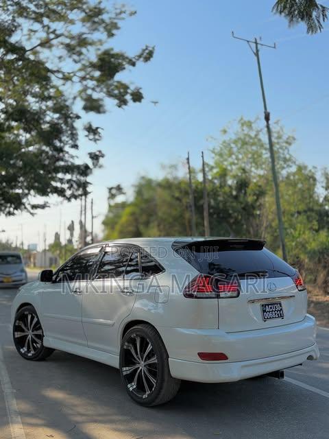 Toyota Harrier 2007 White