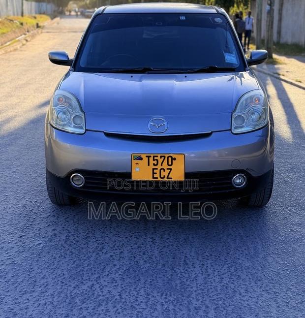 Mazda Verisa 2008 Silver
