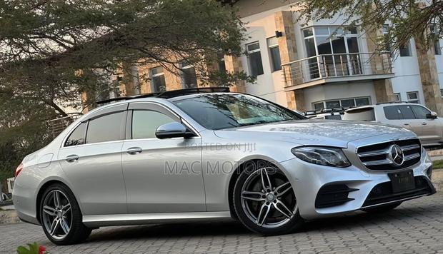 Mercedes-Benz E250 2016 Silver