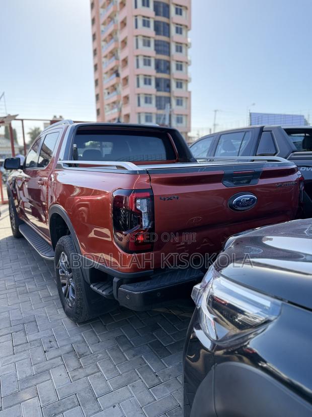 New Ford Ranger Wildtrak 2023 Maroon