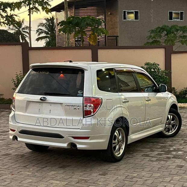 Subaru Forester 2.0D X 2009 White