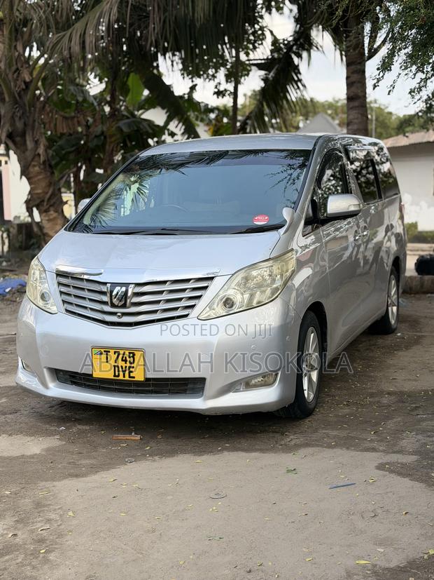 Toyota Alphard 2.4 Petrol FWD 2009 Silver
