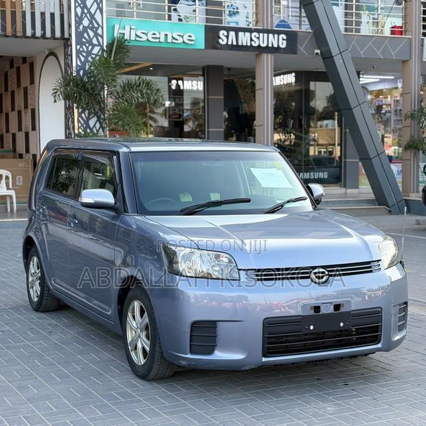 Toyota Corolla Rumion Hatchback 1.5 FWD 2008 Gray