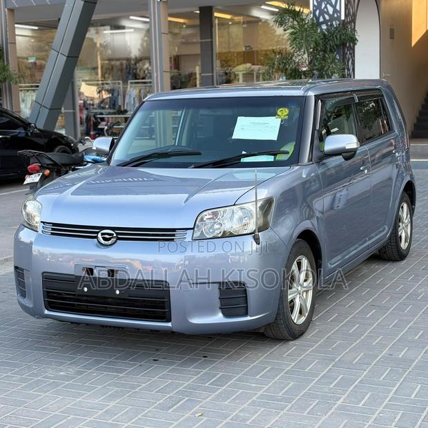 Toyota Corolla Rumion Hatchback 1.5 FWD 2008 Gray