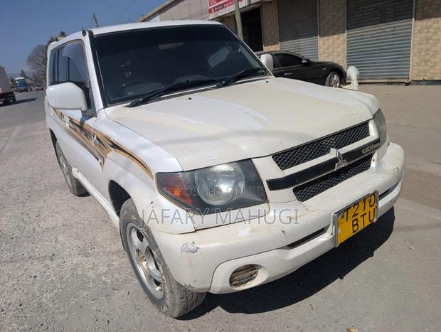 Mitsubishi Pajero 2008 White