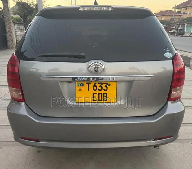 Toyota Wish 2007 Gray