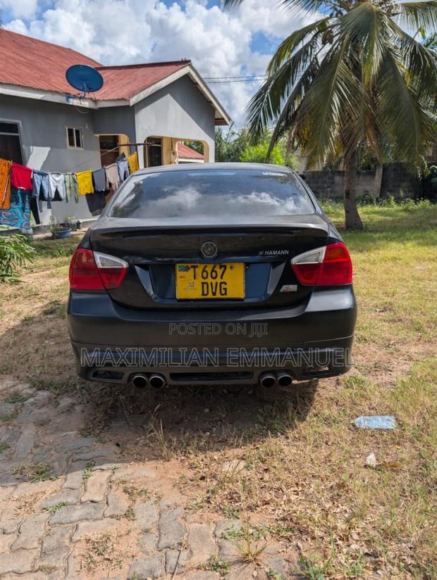 BMW 3 Series 2010 Black