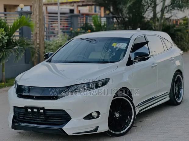 Toyota Harrier 2016 White