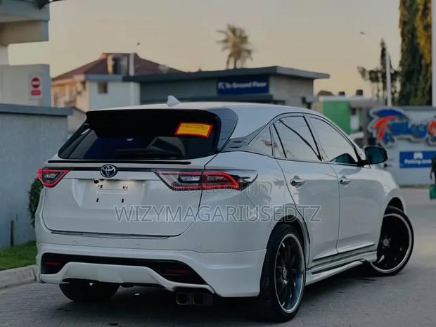 Toyota Harrier 2016 White