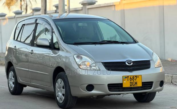 Toyota Corolla Spacio 2005 Silver