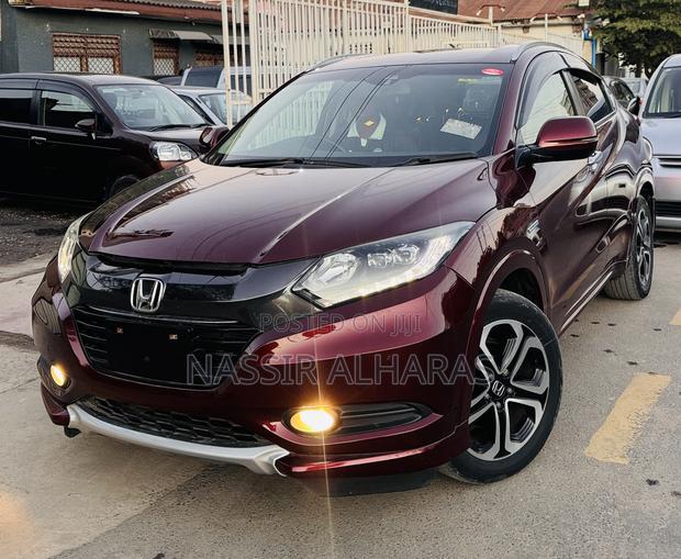 Honda Vezel 1.5 Hybrid 2WD 2014 Maroon