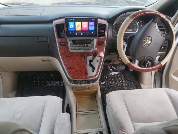 Toyota Alphard 2006 White