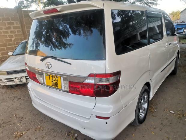 Toyota Alphard 2006 White