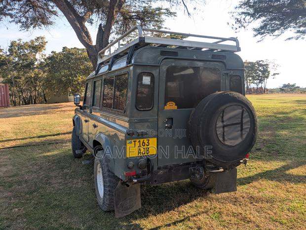 Land Rover Defender Soft Top 4x4 1995 Green