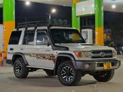 Toyota Land Cruiser 2015 Silver for sale
