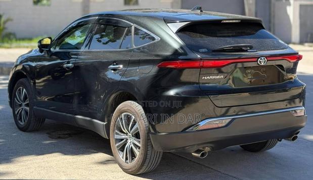 Toyota Harrier 2022 Black