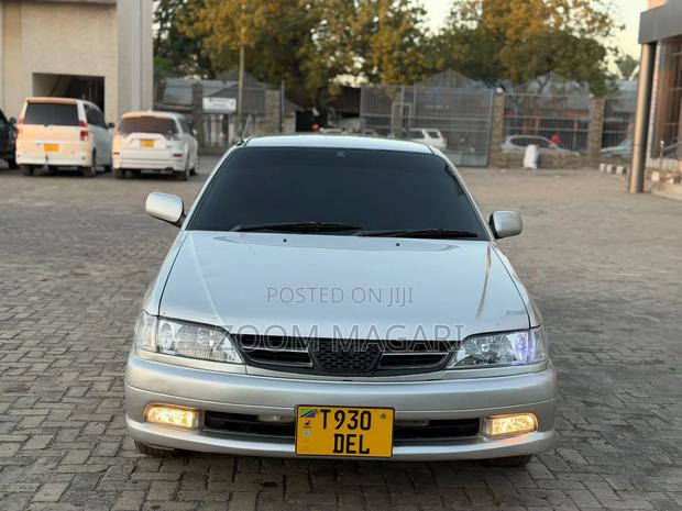 Toyota Carina 2001 Silver