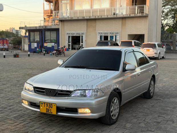 Toyota Carina 2001 Silver