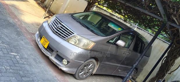 Toyota Alphard 2005 Gray