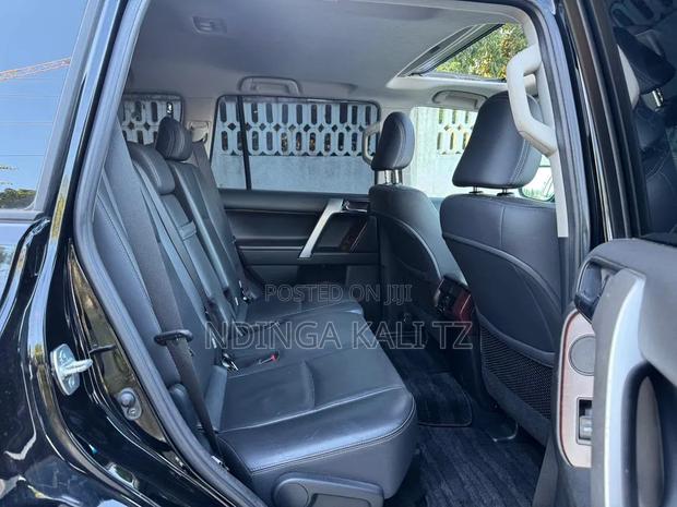 Toyota Land Cruiser Prado 2015 Black