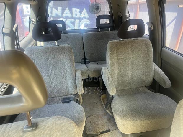 Toyota Noah 2002 Brown