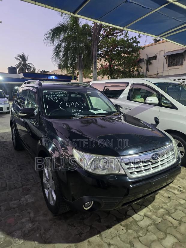 Subaru Forester 2011 Black