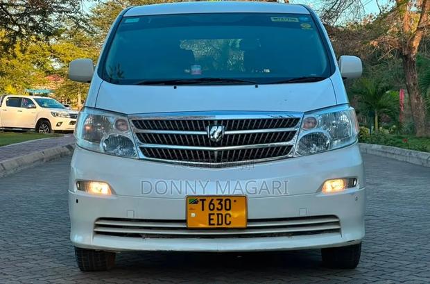 Toyota Alphard 2005 White