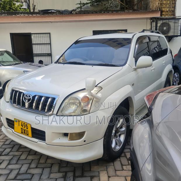 Toyota Land Cruiser Prado 2006 White