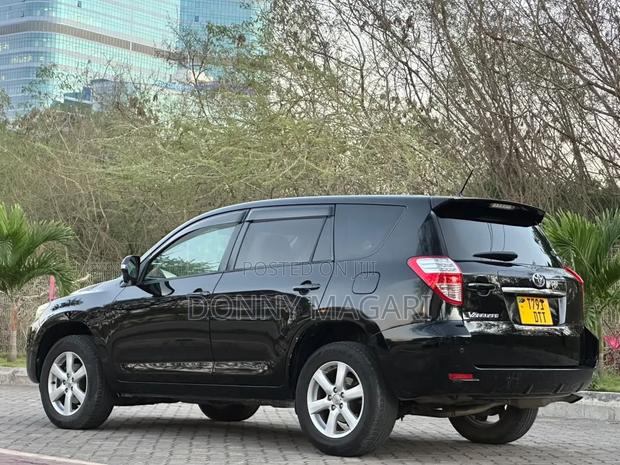 Toyota Vanguard 2008 Black