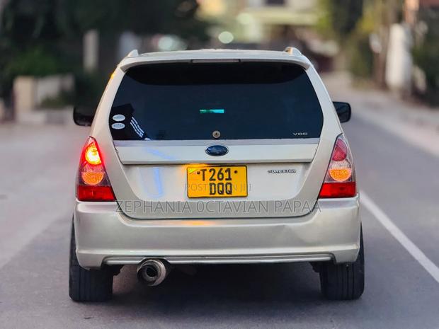 Subaru Forester 2005 Beige