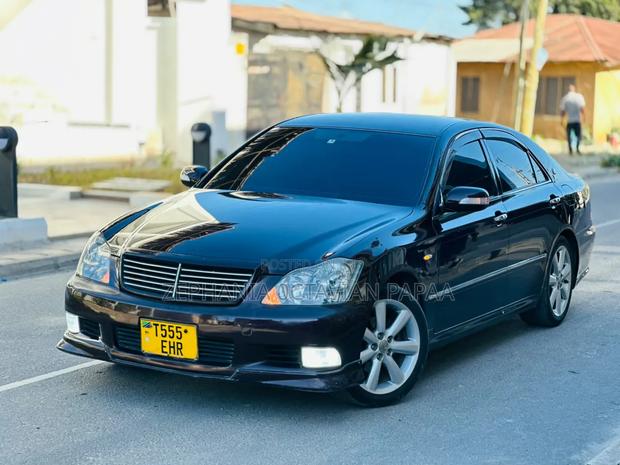 Toyota Crown 2007 Black