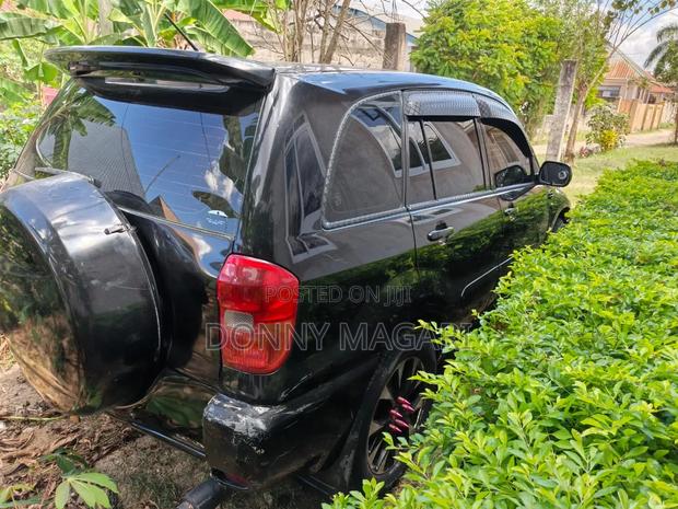 Toyota RAV4 2005 Black