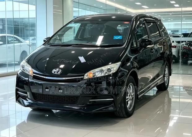 Toyota Wish 2013 Black