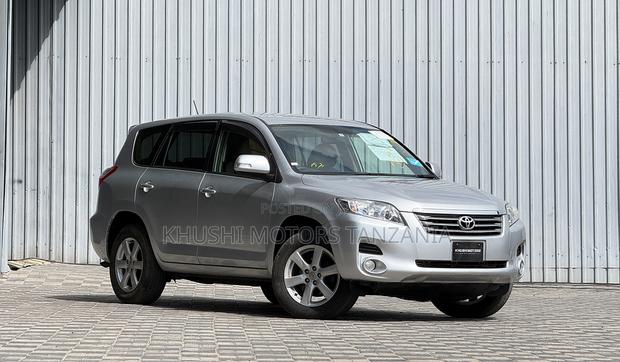 Toyota Vanguard 2007 Silver