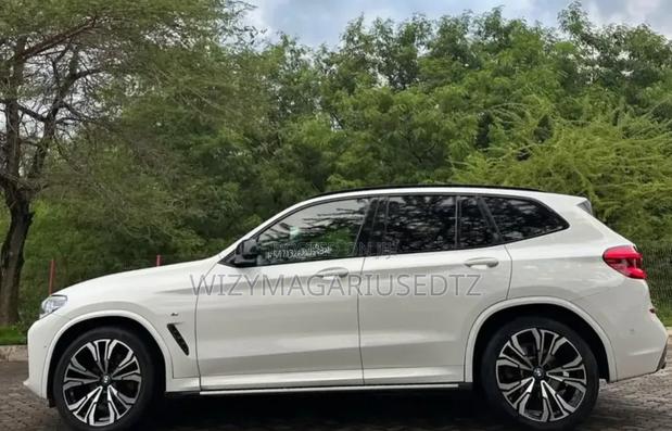 BMW X3 2019 Off white