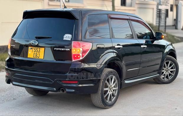 Subaru Forester 2011 Black