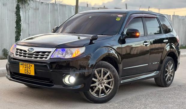 Subaru Forester 2011 Black
