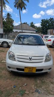 Toyota IST 2006 Pearl for sale