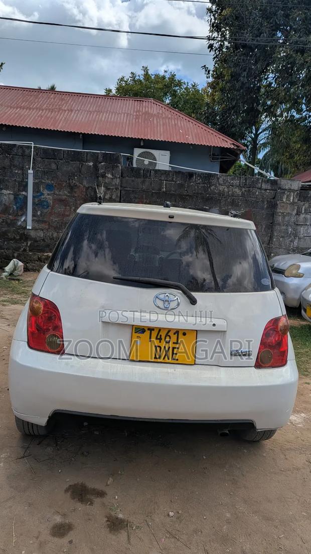 Toyota IST 2006 Pearl