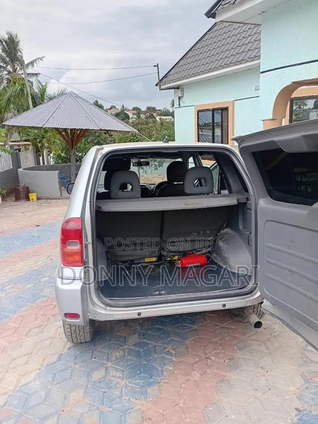 Toyota RAV4 2005 Silver