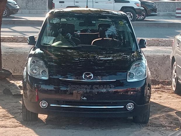 Mazda Verisa 2009 Maroon