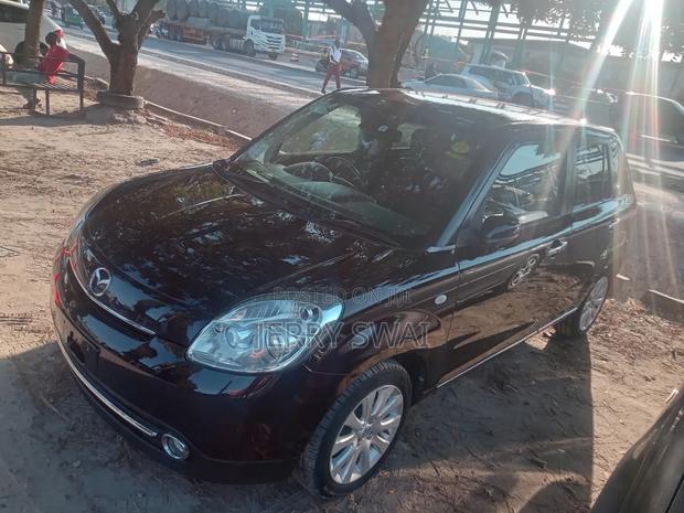 Mazda Verisa 2009 Maroon