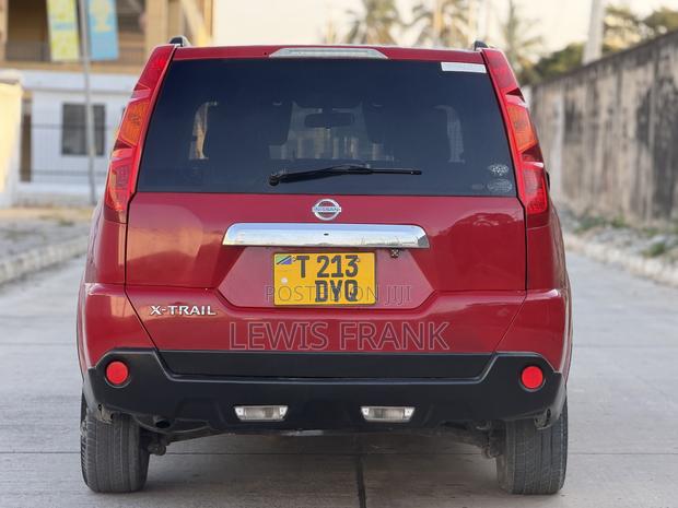 Nissan X-Trail 2008 Red